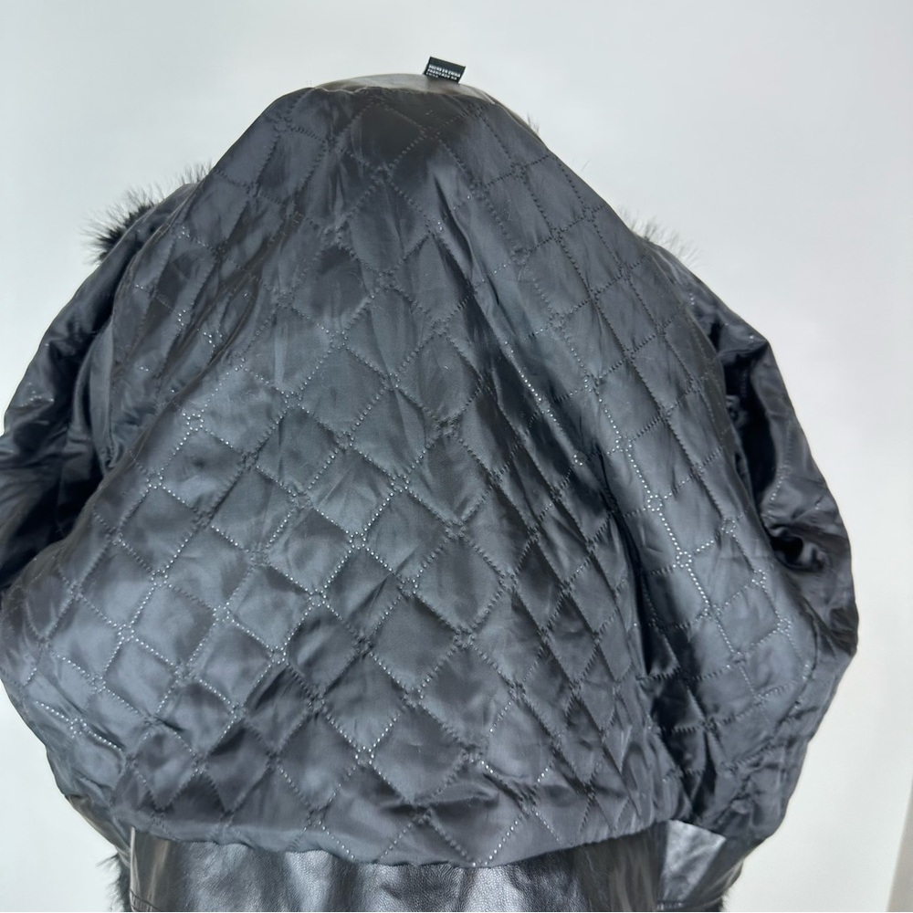 Forever 21 Black Faux Fur Vegan Leather Zip Front Jacket Size Medium - Picture 12 of 13